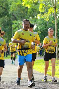 BIB: 0077, 0234
                            <button type="button" onclick="openModal(5123597)" class="btn btn-primary btn-sm float-right btn-popup" data-toggle="modal" data-target=".modal-high-quality">
                        <i class="fas fa-shopping-cart"></i> Add to Cart
                    </button>
                                            <button type="button" onclick="isThisMe(5123597, true)" class="btn btn-success btn-sm float-right btn-popup btn-isme hidden" data-toggle="tooltip" data-placement="bottom" title="นี่คือรูปของคุณใช่ไหม คลิกที่นี่เพื่อเอาเข้าอัลบั้ม">
                        <i class="fas fa-plus"></i> Add to album
                    </button>
                    <button type="button" onclick="isThisMe(5123597, false)" class="btn btn-warning btn-sm float-right btn-popup btn-isnotme hidden">
                        <i class="fas fa-ban"></i> Remove from album
                    </button>
